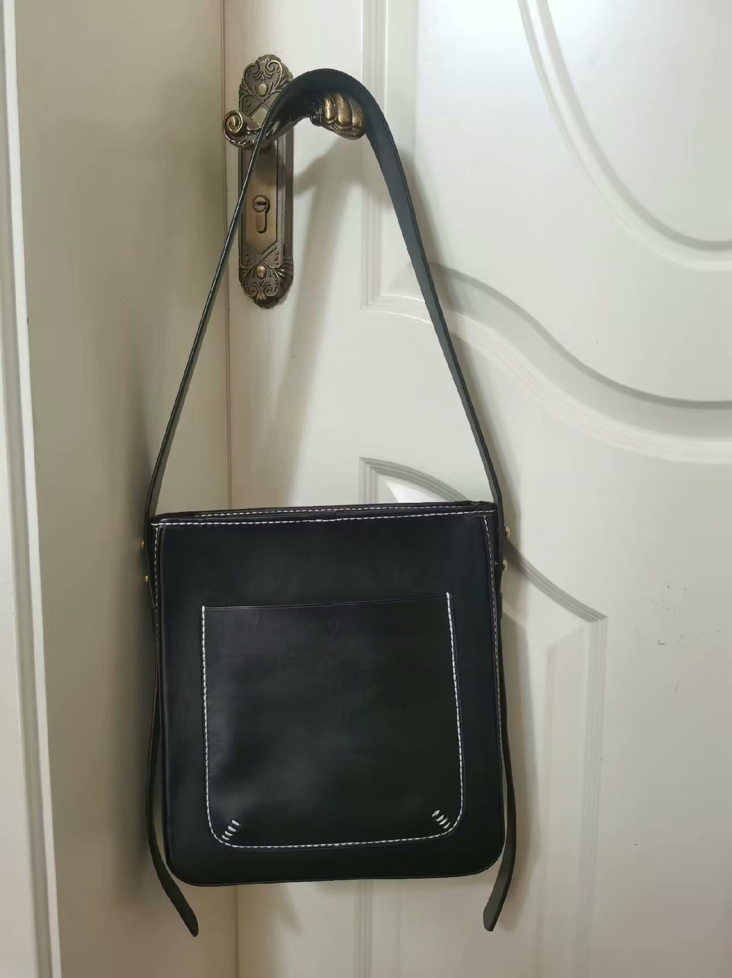 Leatherchild Handmade Hyper-Realistic Carved Leather Pet Bucket bag (Deposit)Artist: Ms.Tao