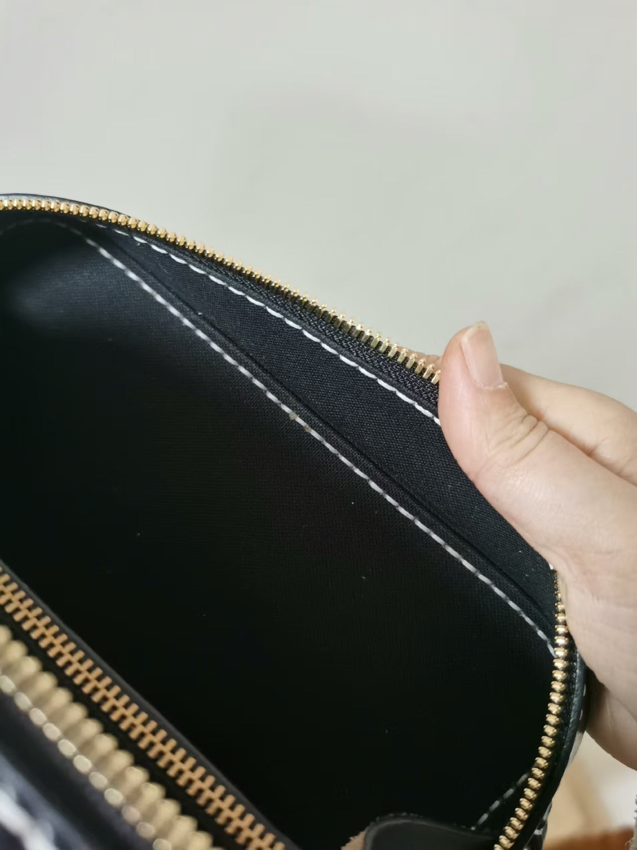 Leatherchild Handmade Hyper-Realistic Carved Leather Pet small square bag (Deposit)(Ms.Tao)