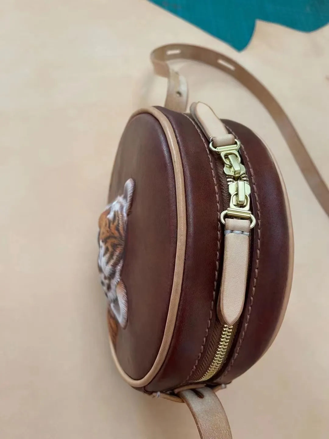 Leatherchild Handmade Hyper-Realistic Carved Leather Pet Round Crossbody Bag (Deposit)Artist: Ms.Tao