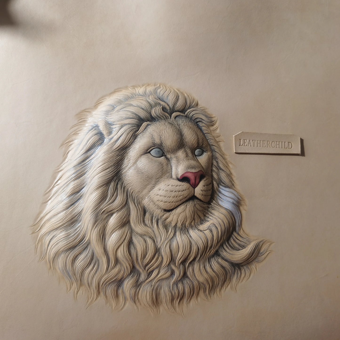 Leatherchild Handmade Hyper-Realistic Carved Leather Pet White Lion Shopping Bag (Deposit)Artist: Ms.Tao