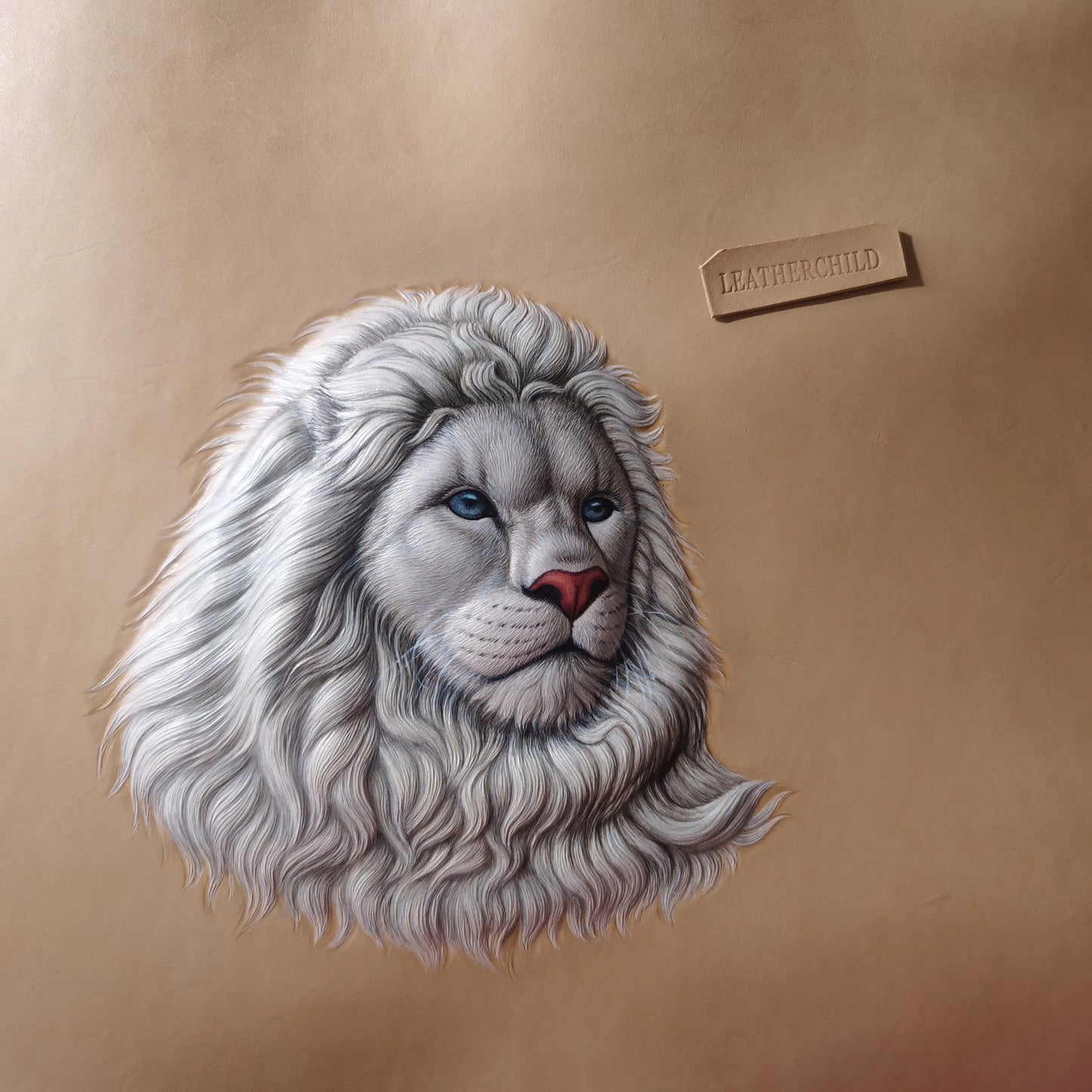 Leatherchild Handmade Hyper-Realistic Carved Leather Pet White Lion Shopping Bag (Deposit)Artist: Ms.Tao
